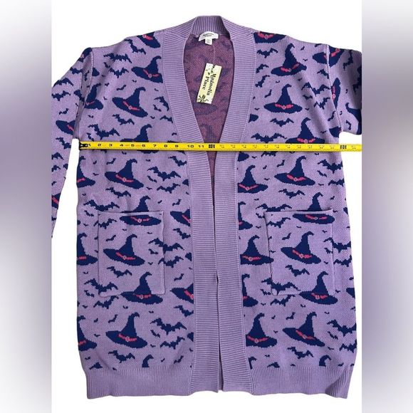 Halloween Plus-Size Cardigan by Magnolia Place, Purple and Navy Witches Hat NEW - Picture 4 of 9